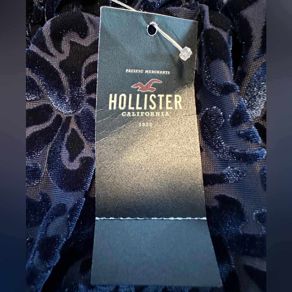 Hollister Midnight Blue Velvet Burnout Off Shoulder Peasant Blouse NWT Medium - Picture 7 of 12